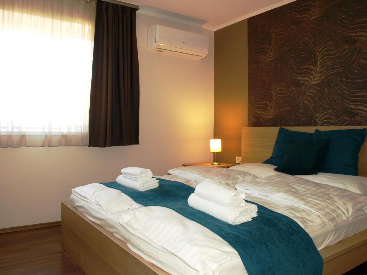 Balatonmáriafürdő Garden Club Panzio Bed & Breakfast エクステリア 写真