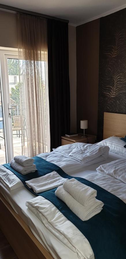 Balatonmáriafürdő Garden Club Panzio Bed & Breakfast エクステリア 写真