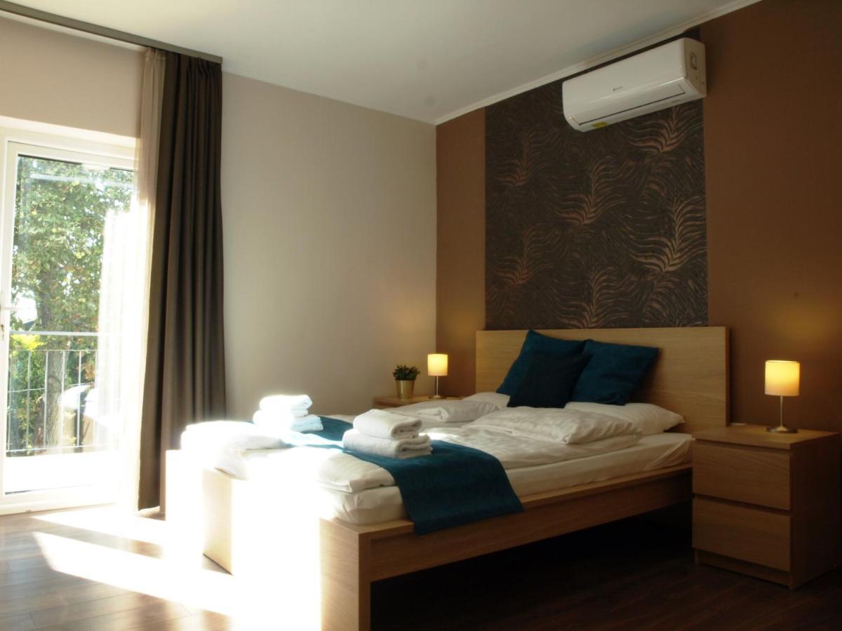 Balatonmáriafürdő Garden Club Panzio Bed & Breakfast エクステリア 写真