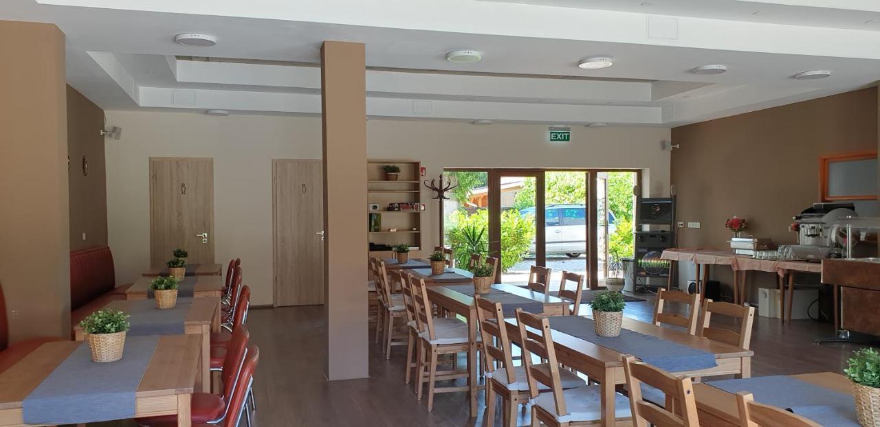 Balatonmáriafürdő Garden Club Panzio Bed & Breakfast エクステリア 写真