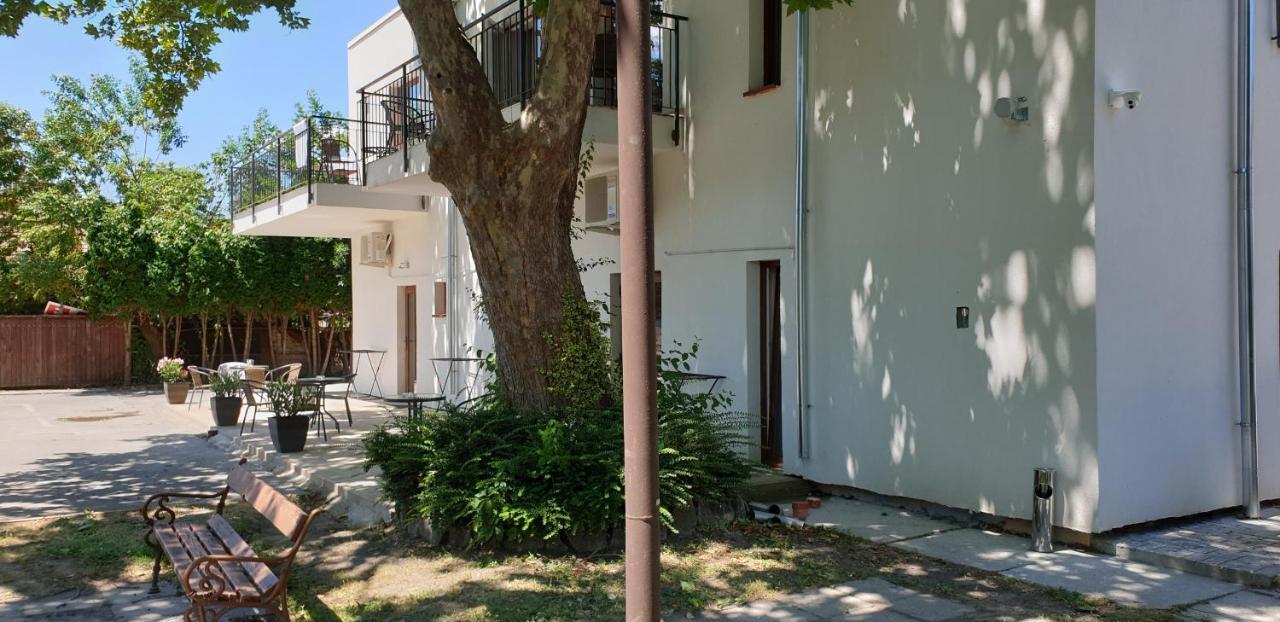 Balatonmáriafürdő Garden Club Panzio Bed & Breakfast エクステリア 写真