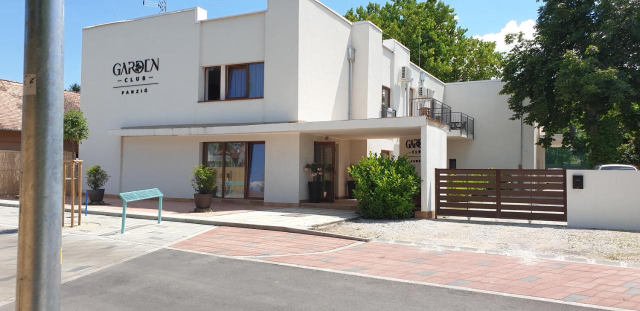 Balatonmáriafürdő Garden Club Panzio Bed & Breakfast エクステリア 写真